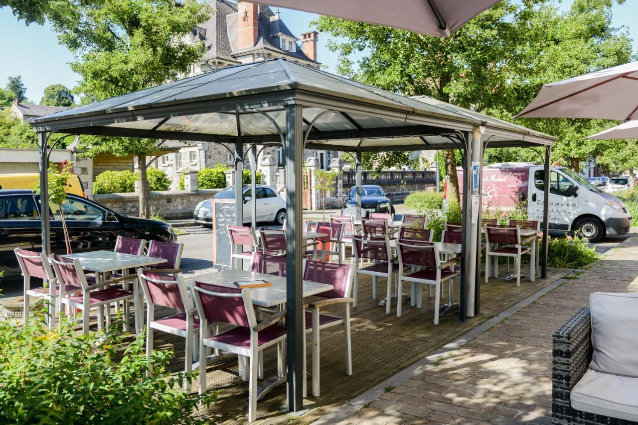 Logis Le Saint Hubert Hotel Haybes Ngoại thất bức ảnh