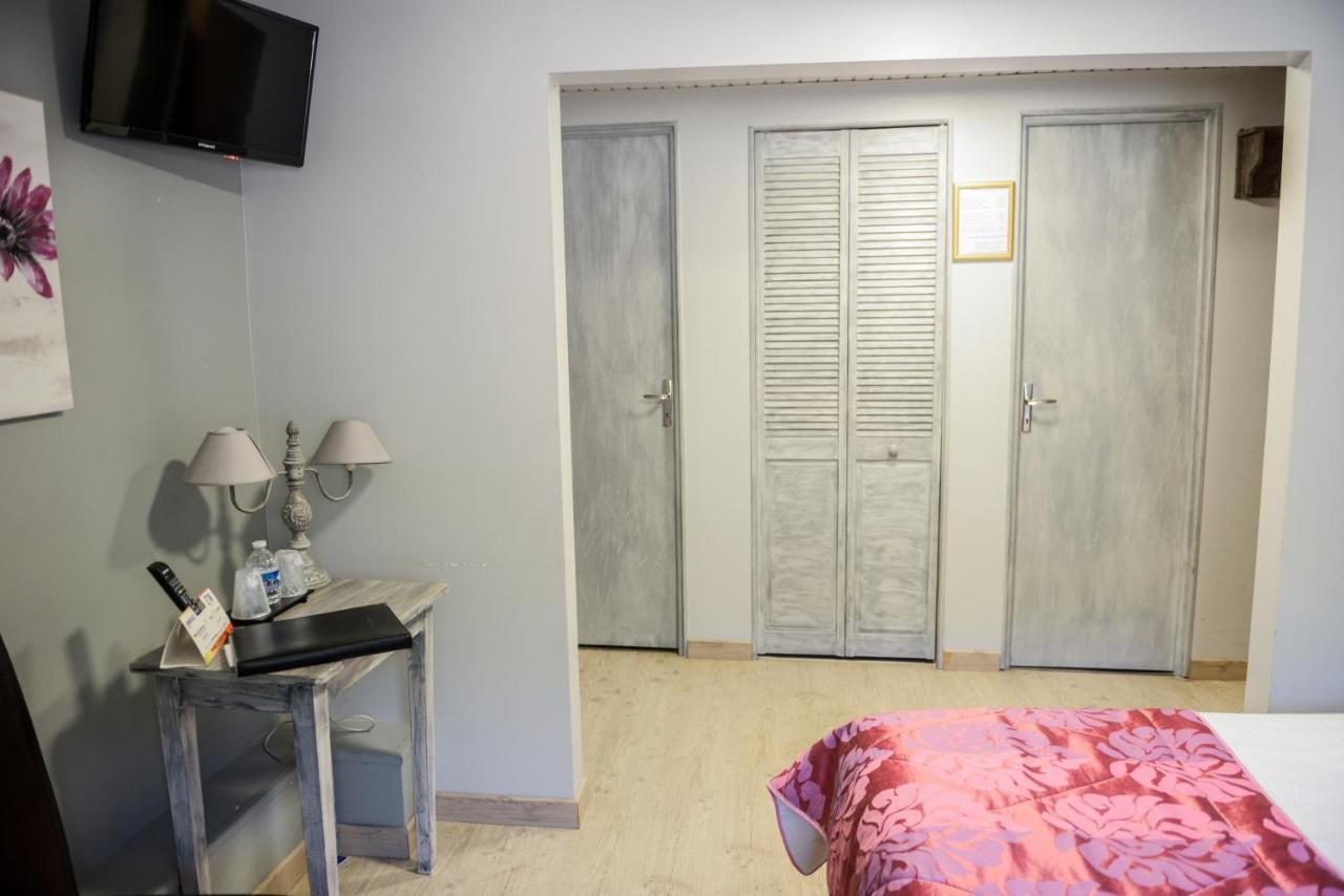 Logis Le Saint Hubert Hotel Haybes Ngoại thất bức ảnh